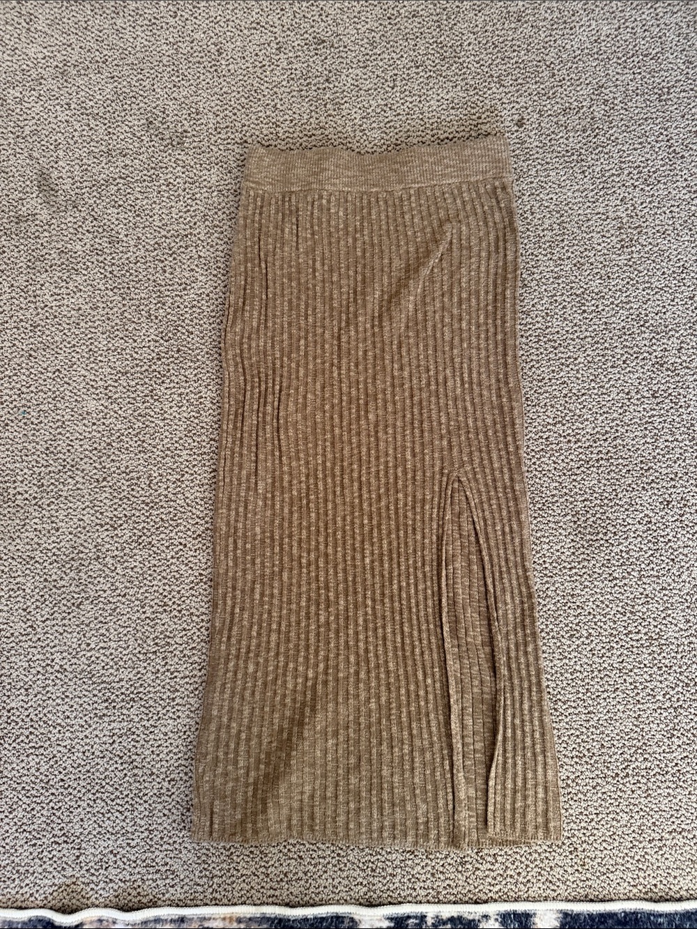 SAYLOR skirt - Picture 2 of 4